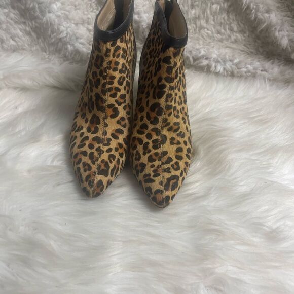 Adrienne Vittadini leather calf hair Chita print ankle boots black trim SZ7.5M - Picture 3 of 15